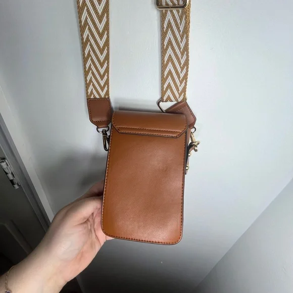 Lulla Collection NYC Brown Mini Crossbody Phone Bag Adjustable Strap - Picture 11 of 12